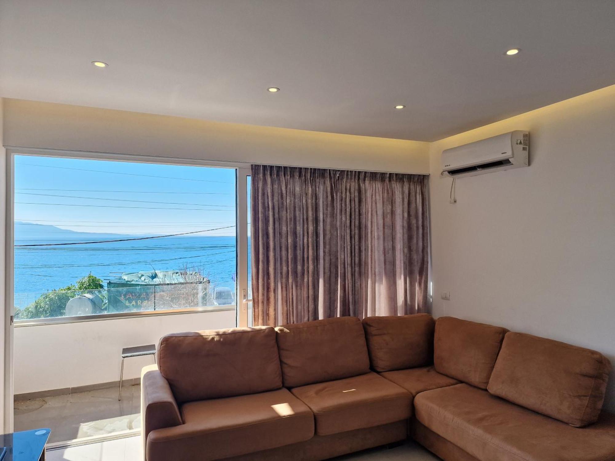 Beachfront Apartment Apartment Sarande